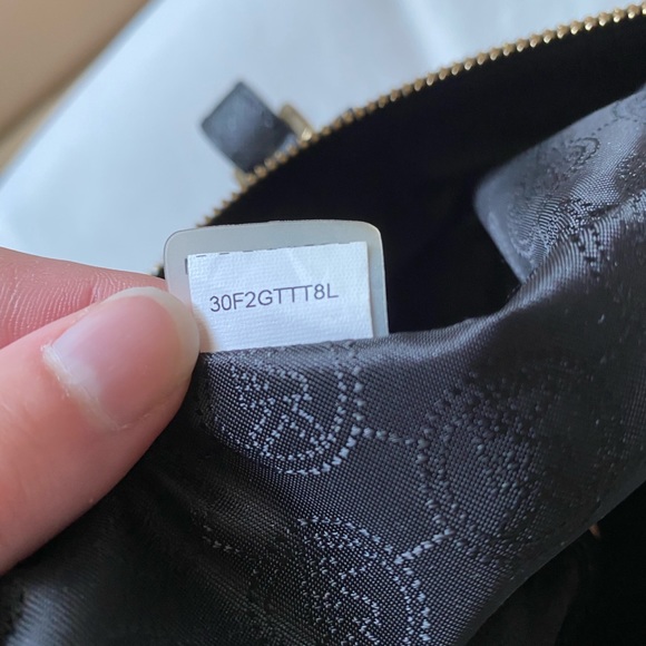 Michael Kors purse - Picture 6 of 6